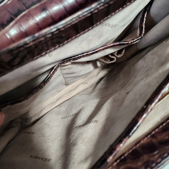 Brahmin leather handbag WITH rose charms - Picture 5 of 12